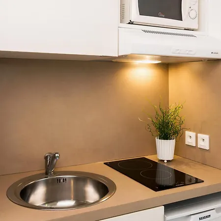 Teneo Bordeaux - Aeroport 2* Mérignac