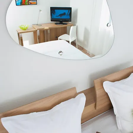 Teneo Bordeaux - Aeroport Aparthotel 2*