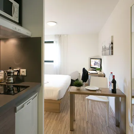 Aparthotel Teneo Bordeaux - Aeroport 2*