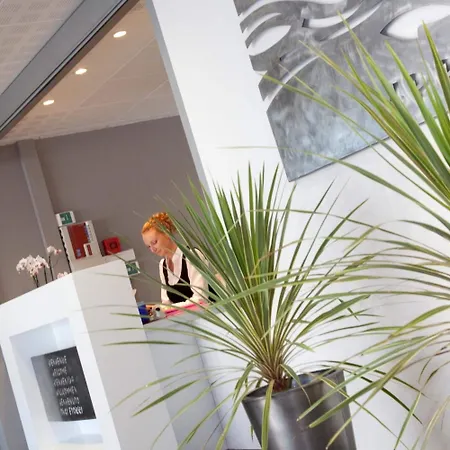 Teneo Bordeaux - Aeroport Апарт-готель Мериньяк
