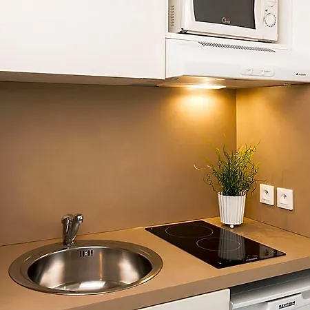 Hotel apartamentowy Teneo Bordeaux - Aeroport Mérignac