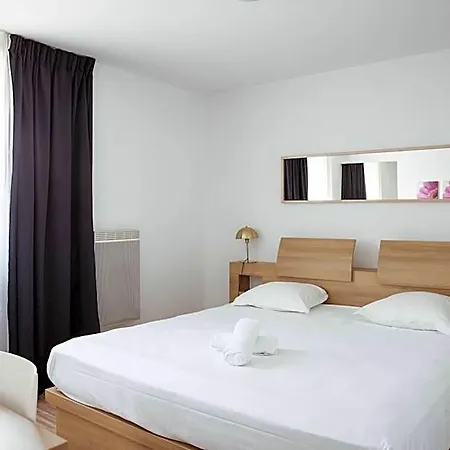 Hotel apartamentowy Teneo Bordeaux - Aeroport