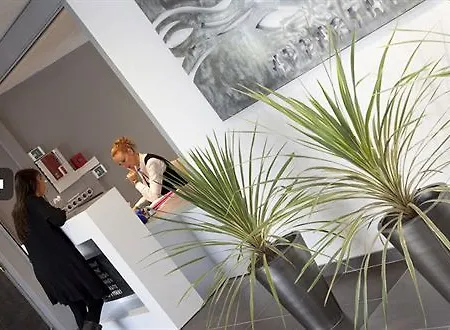 Aparthotel Teneo Bordeaux - Aeroport 2*