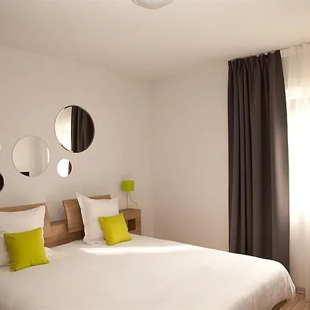 Hotel apartamentowy Teneo Bordeaux - Aeroport