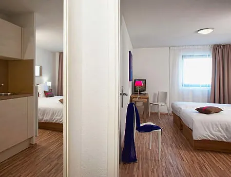 Teneo Bordeaux - Aeroport 2* Mérignac