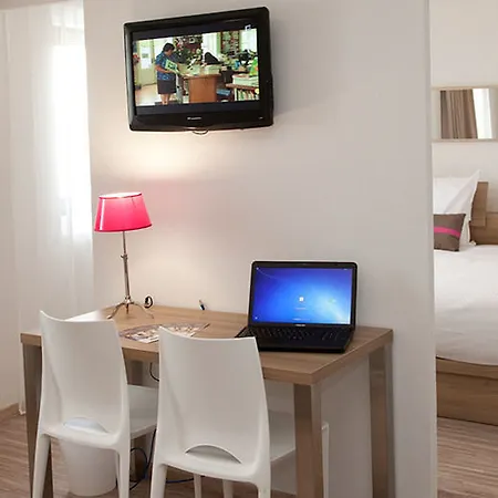 Teneo Bordeaux - Aeroport Aparthotel 2*