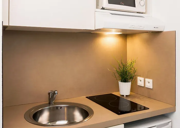 Teneo Bordeaux - Aeroport 2* Mérignac