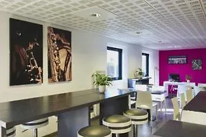 波尔多梅里尼亚克特内奥公寓式酒店 2* Mérignac